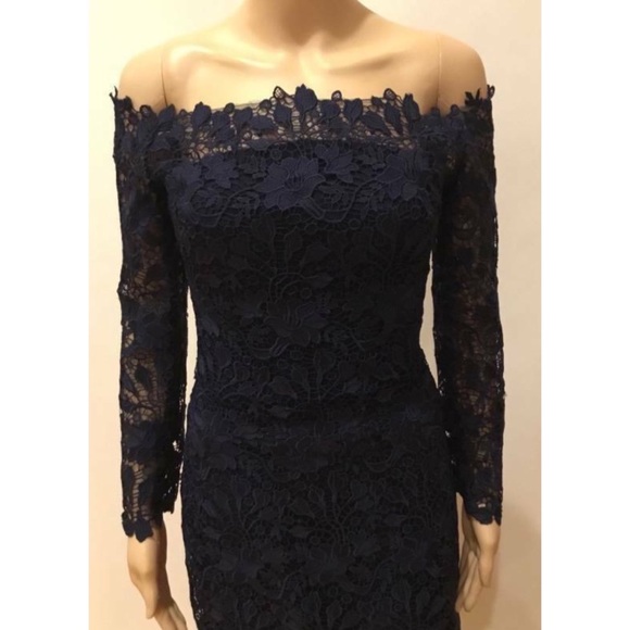 MONIQUE LHUILLIER OFF THE SHOULDER LACE DRESS MRSP: $3995 - Picture 2 of 9